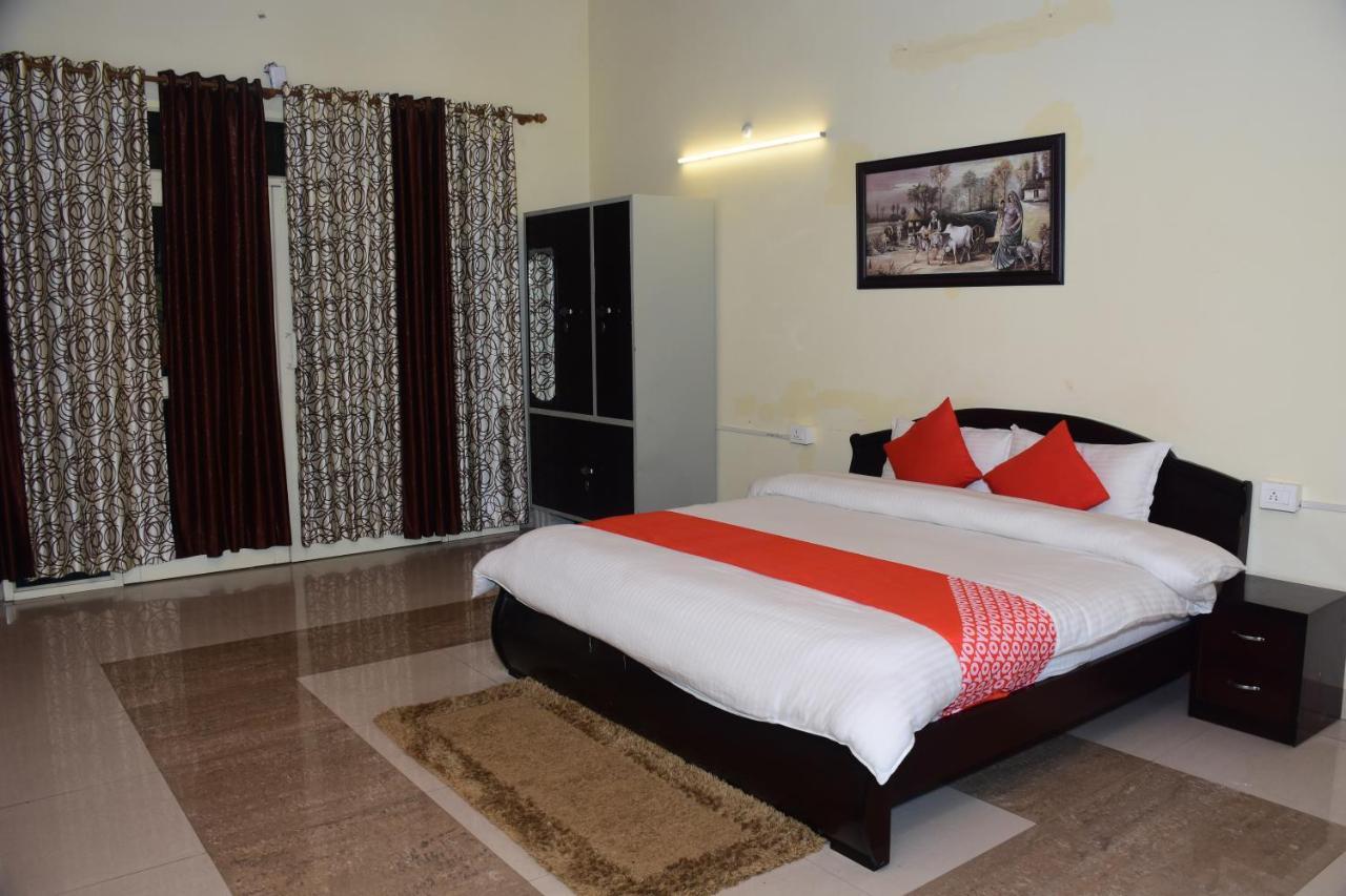 Hotel Goludev Valley View Найнитал Экстерьер фото